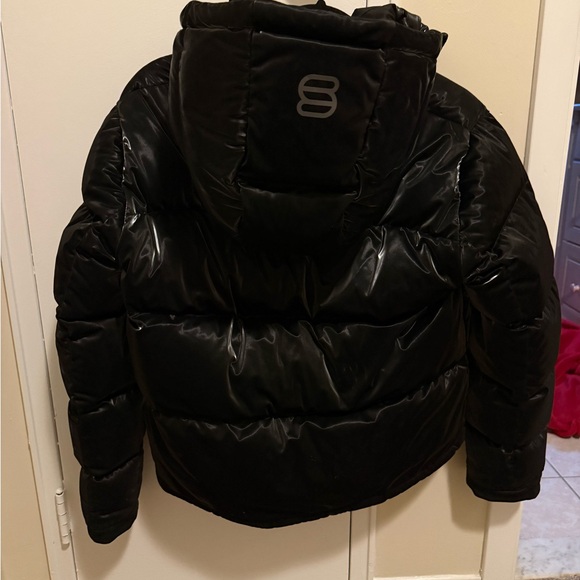 Aritzia Glossy Black Puffer Jacket - Picture 6 of 7